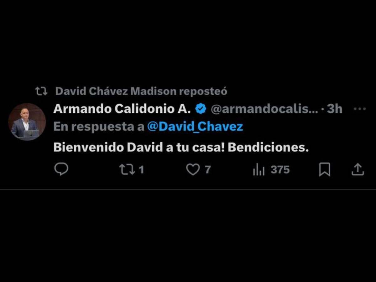 Con fotos del recuerdo, líderes nacionalistas le dicen “bienvenido a casa” a David Chávez