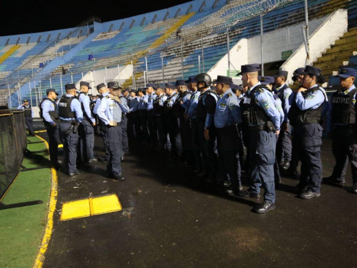 Ultiman detalles para iniciar desfiles de este 15 de septiembre