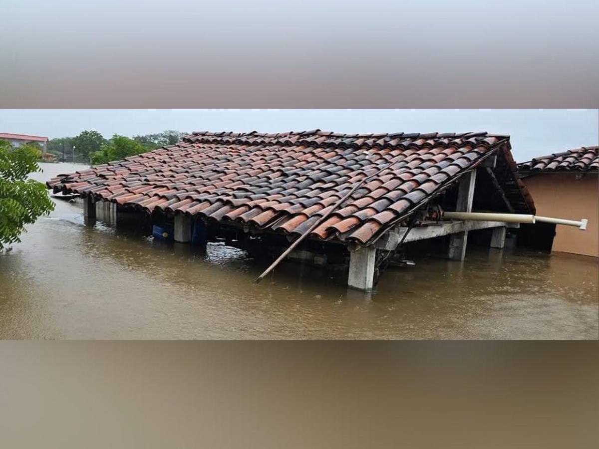 El Cubulero bajo el agua tras lluvias recientes; son al menos 63 viviendas inundadas