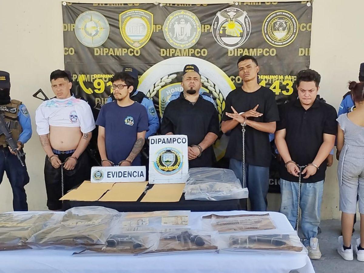 Con tatuajes en rostro, cabeza y pecho: ellos son los ocho pandilleros de la 18 capturados