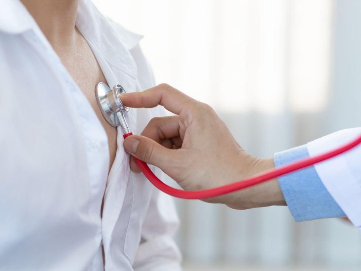 Las enfermedades cardiovasculares son un grupo de trastornos que afectan el corazón y los vasos sanguíneos, y suelen estar asociadas a diversos factores de riesgo.