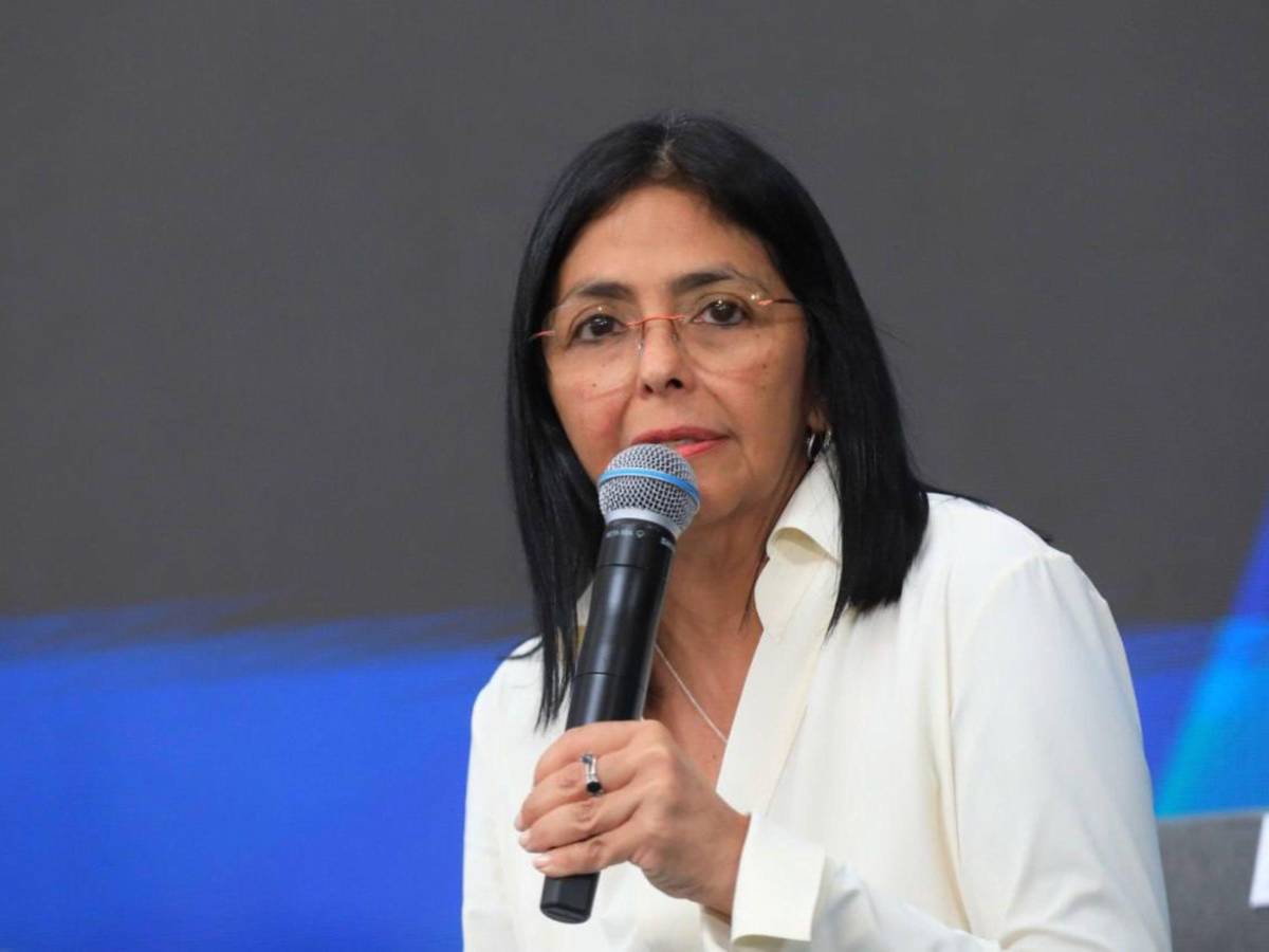 Pareja de un poderoso empresario e hija de político: Quién es la familia de Delcy Rodríguez