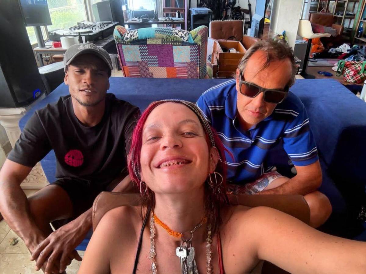 Hija trans de Camilo Sesto ingresa grave a hospital: esto se sabe