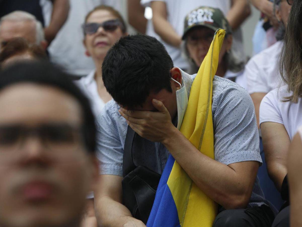 Colombia teme volver a los años más oscuros de violencia tras atentado contra Uribe Turbay