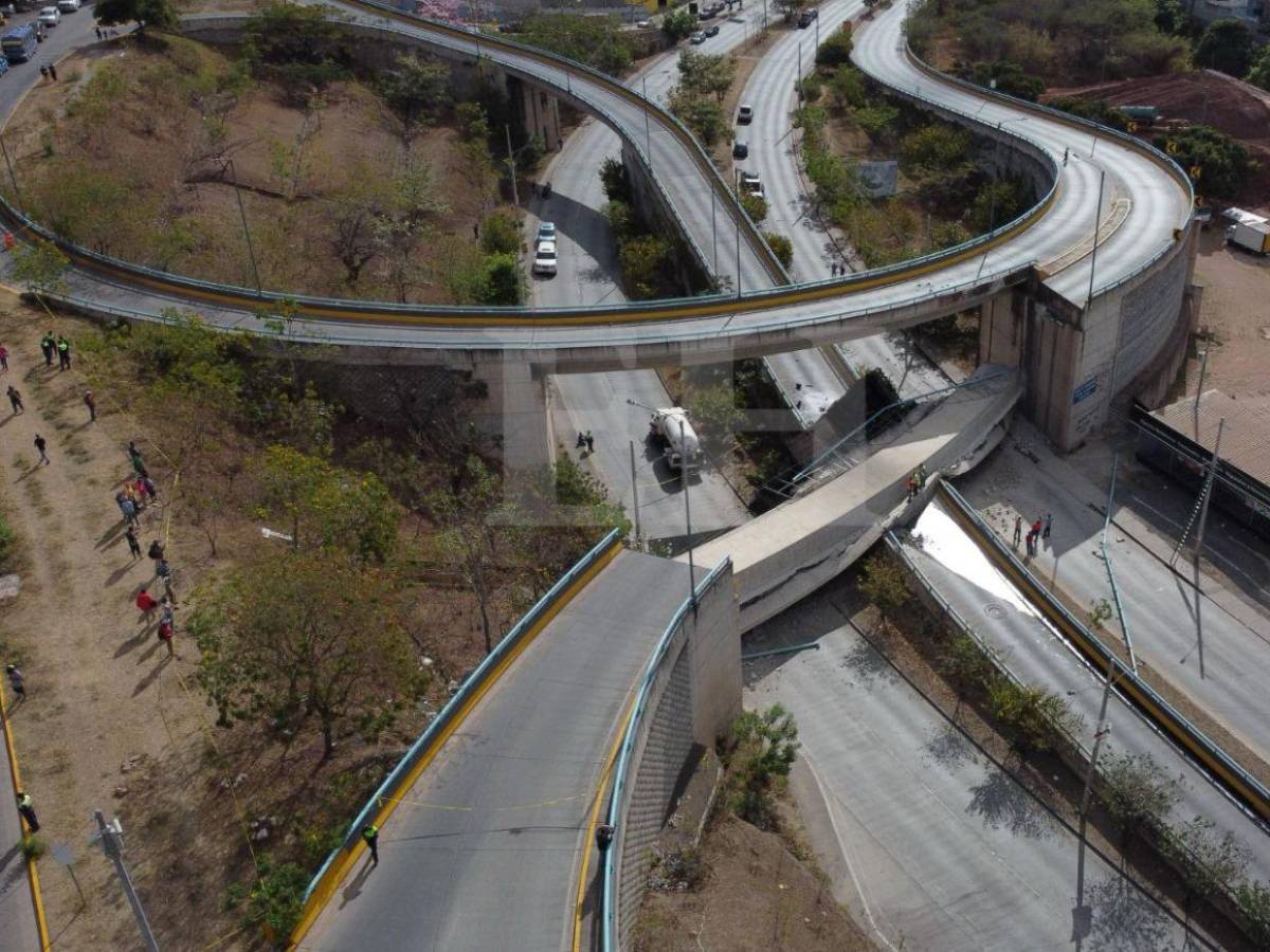 Vista aérea revela magnitud del daño en el puente Juan Manuel Gálvez