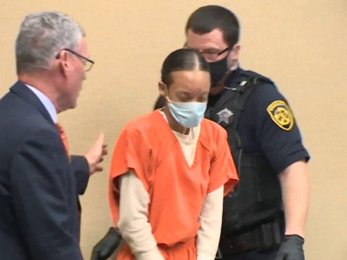 Declaran no culpable por demencia a madre acusada de matar a su hija de 2 años en EE UU