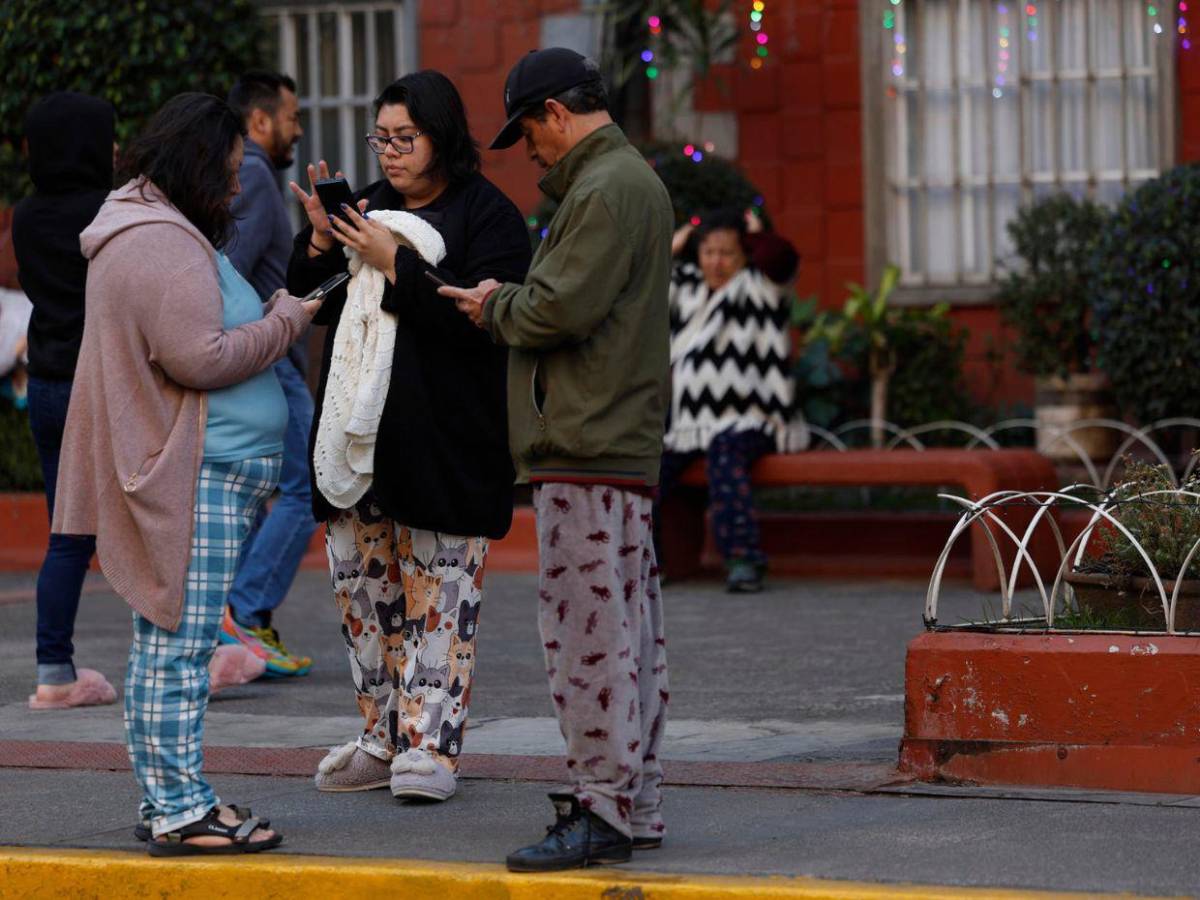 En fotos: Fuerte sismo sorprende a mexicanos este viernes