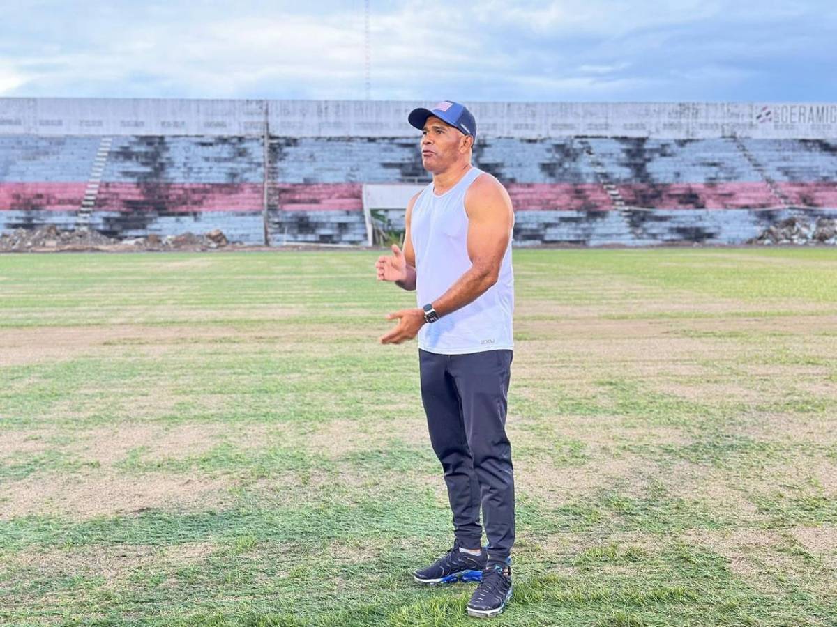Así avanzan los trabajos de la nueva grama híbrida del estadio Ceibeño Así avanzan los trabajos de la nueva grama híbrida del estadio Ceibeño