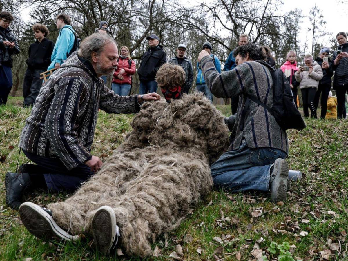 “Judas Marchante”: la tradición checa que revive la traición en Pascua