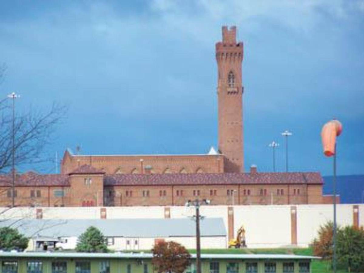 FCI Lewisburg, la violenta cárcel en Pensilvania a la que fue trasladado JOH