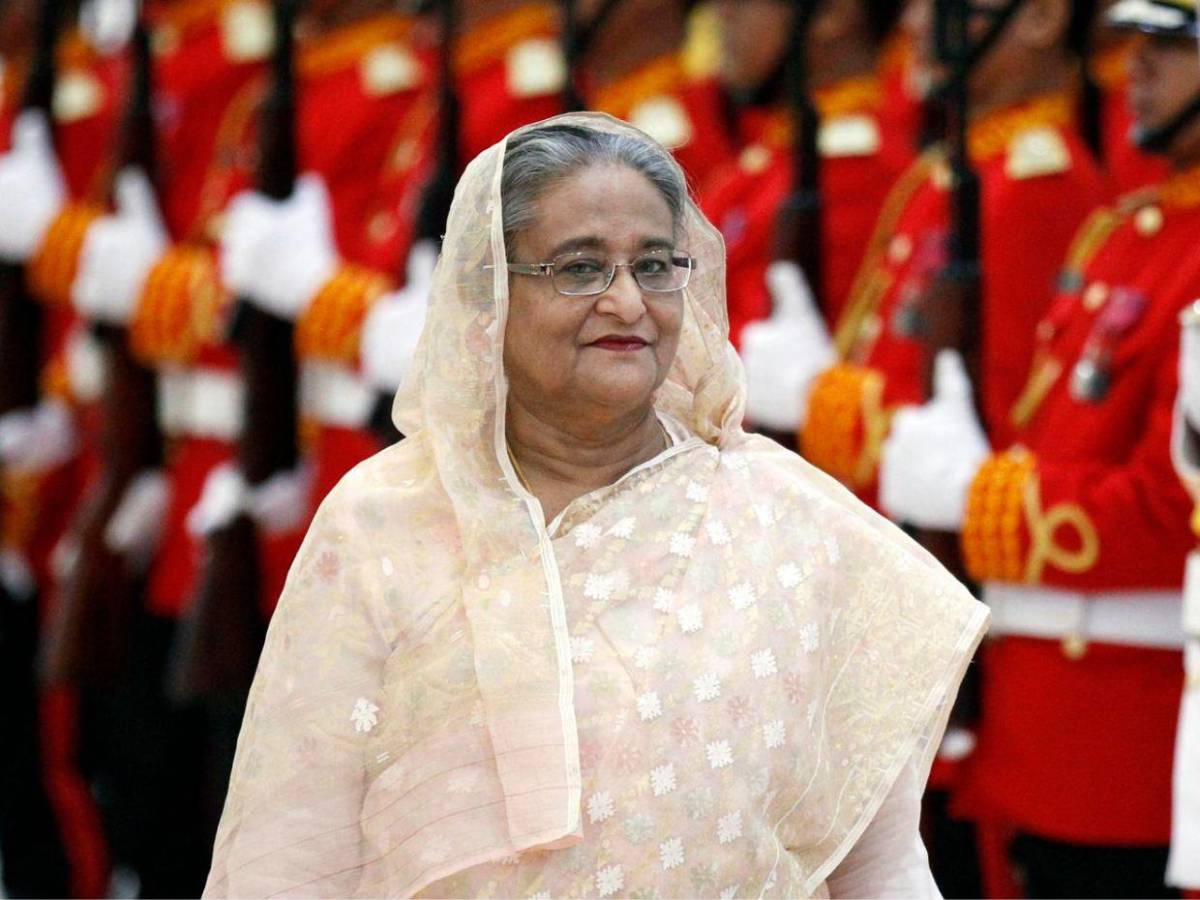 ¿Quién es Sheikh Hasina, la exprimera ministra de Bangladés condenada a muerte?