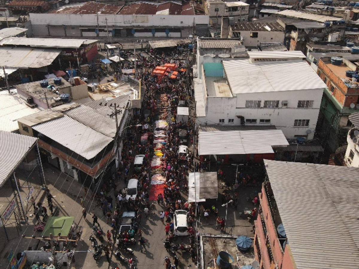 Río de Janeiro cuenta más de un centenar de muertos en su operación más sangrienta
