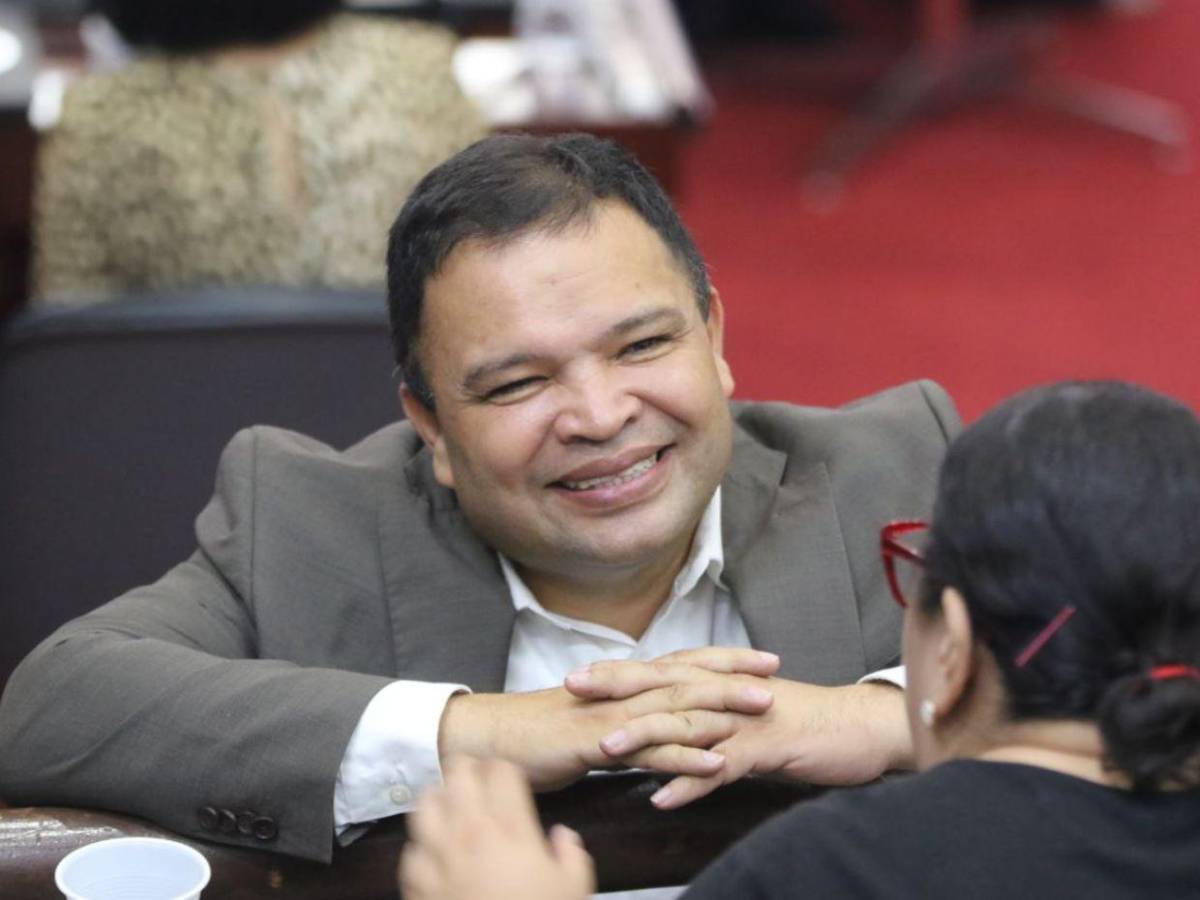 Los diputados con más años en el Congreso y se reeligen en 2025; uno tiene más de 20