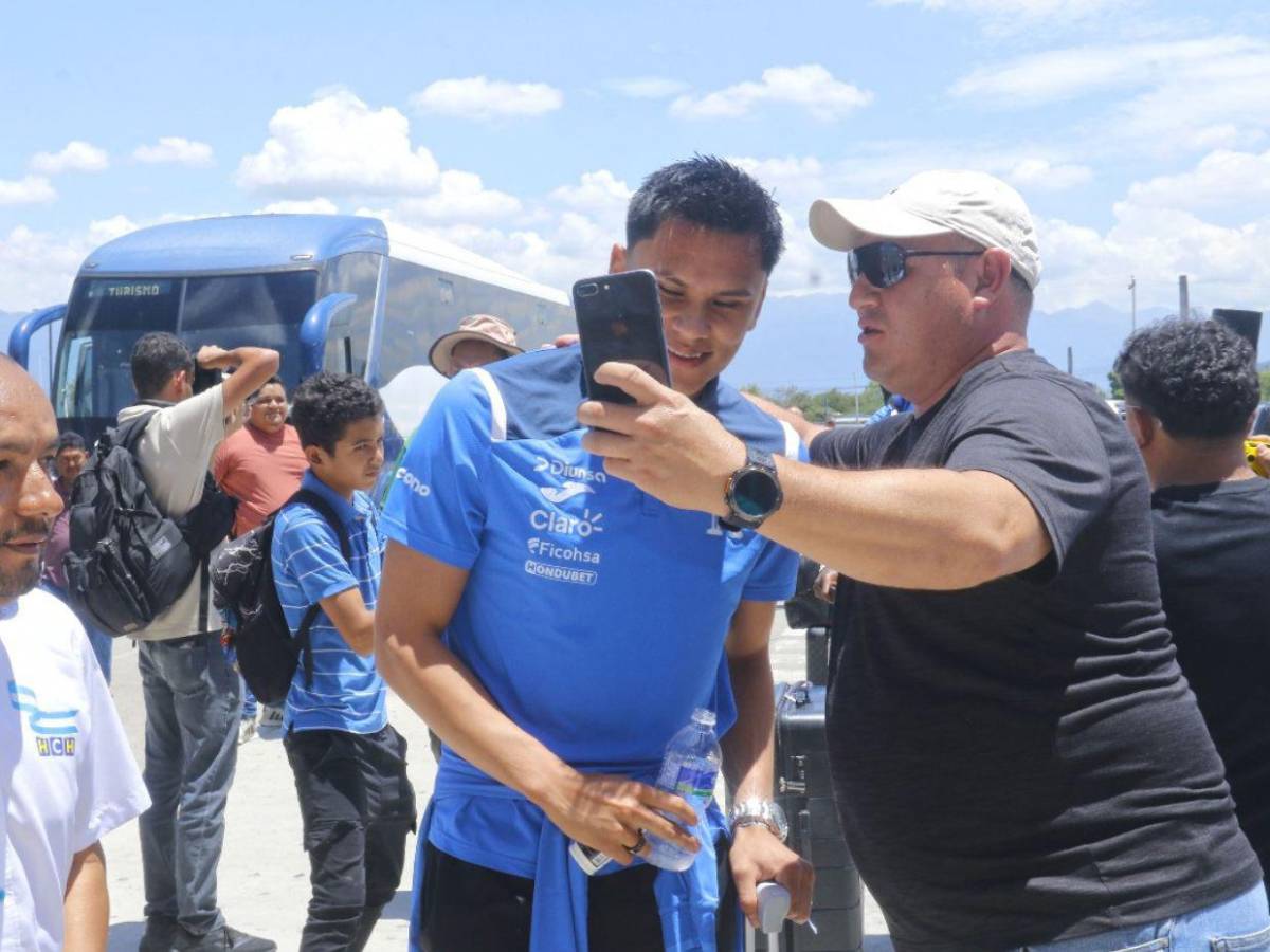 ¿Faltó alguien? Selección de Honduras sale hacia Canadá para debut en Copa Oro