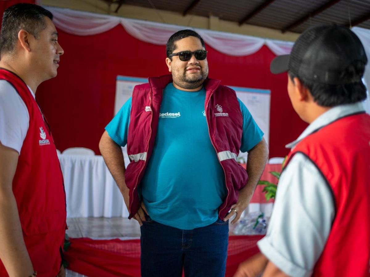 Tras escándalo de Sedesol, José Carlos Cardona confirma separación de funcionaria