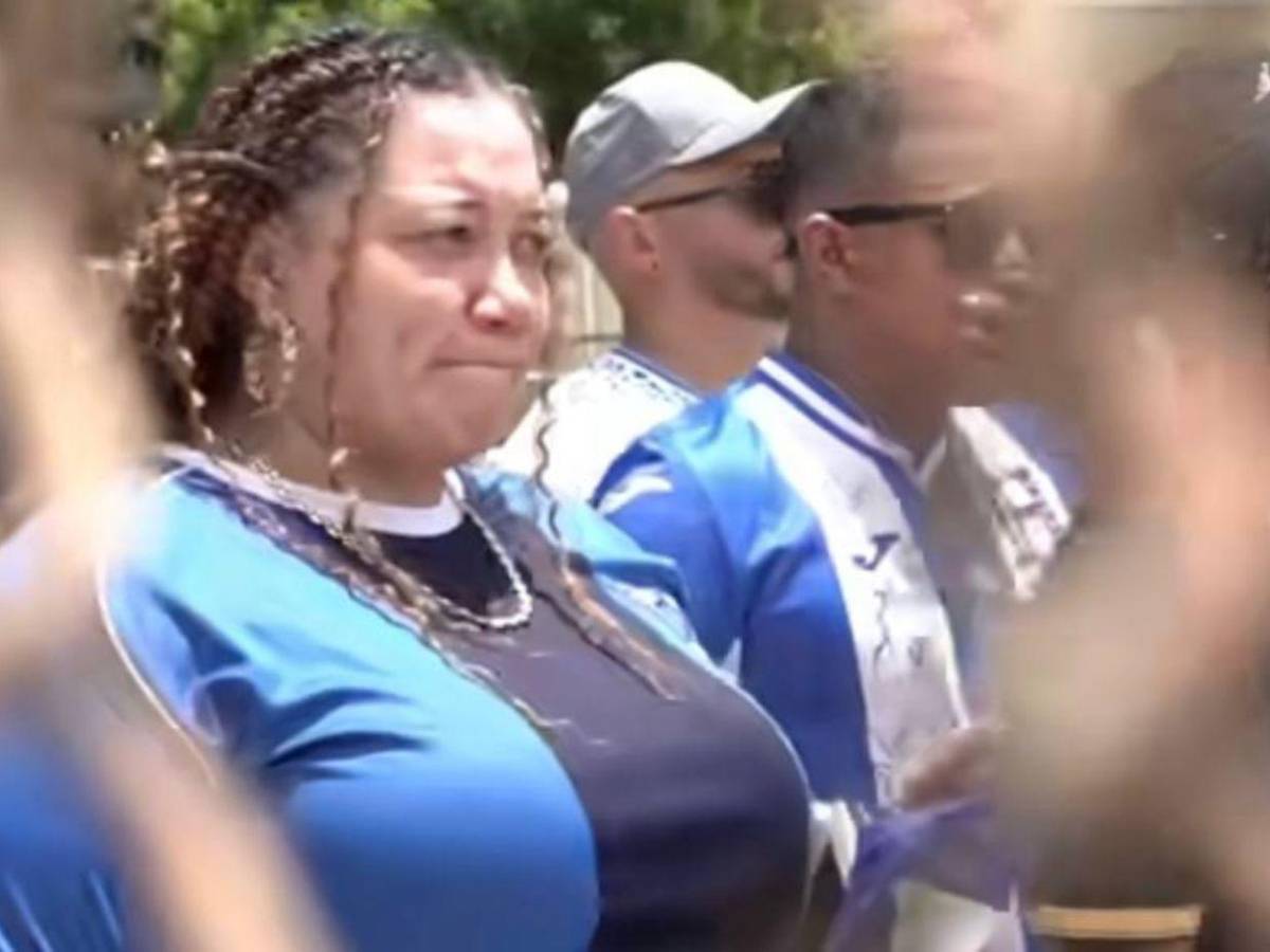 Hondureños tienen ambientazo en el Truman Bodden Sports Complex de Islas Caimán