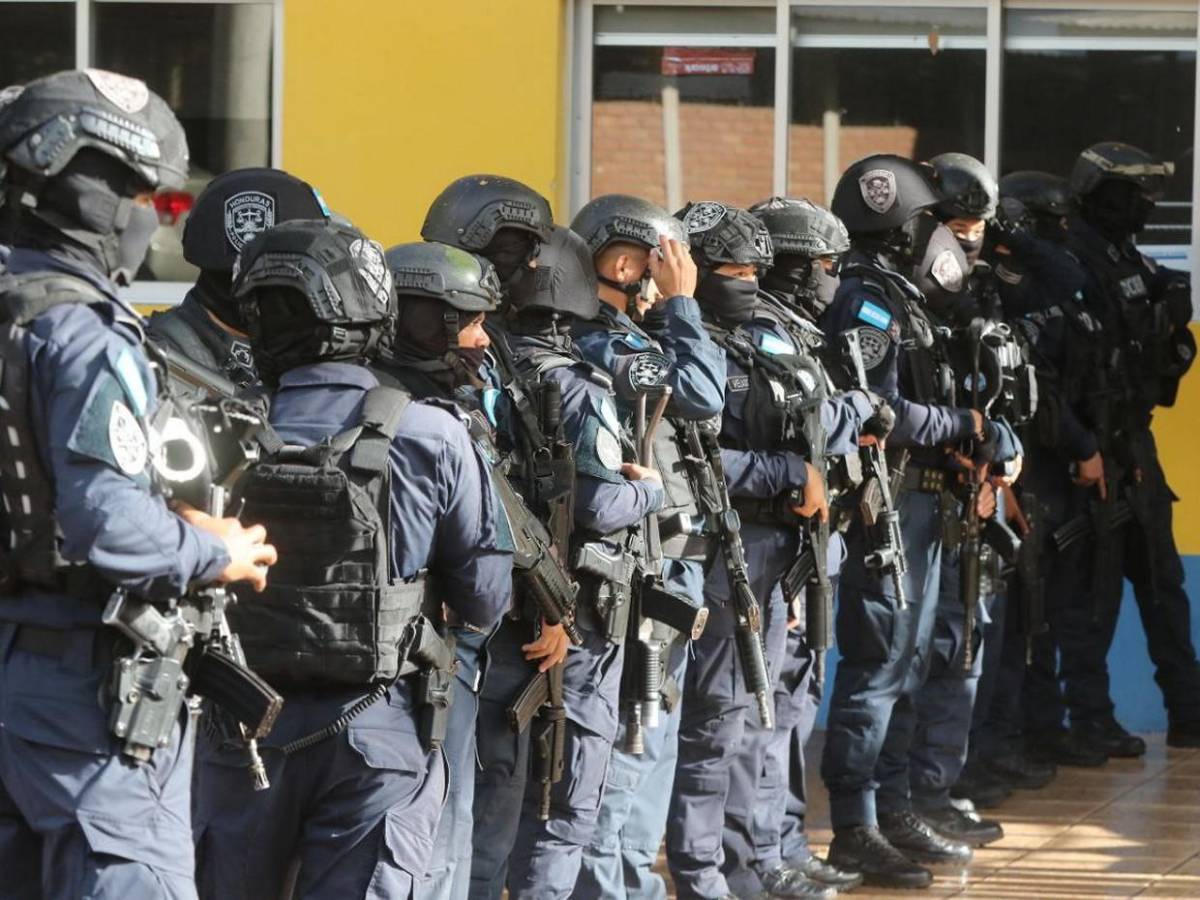 Envían a Támara a extraditables que acudieron a audiencia con “sonrisa de oreja a oreja”