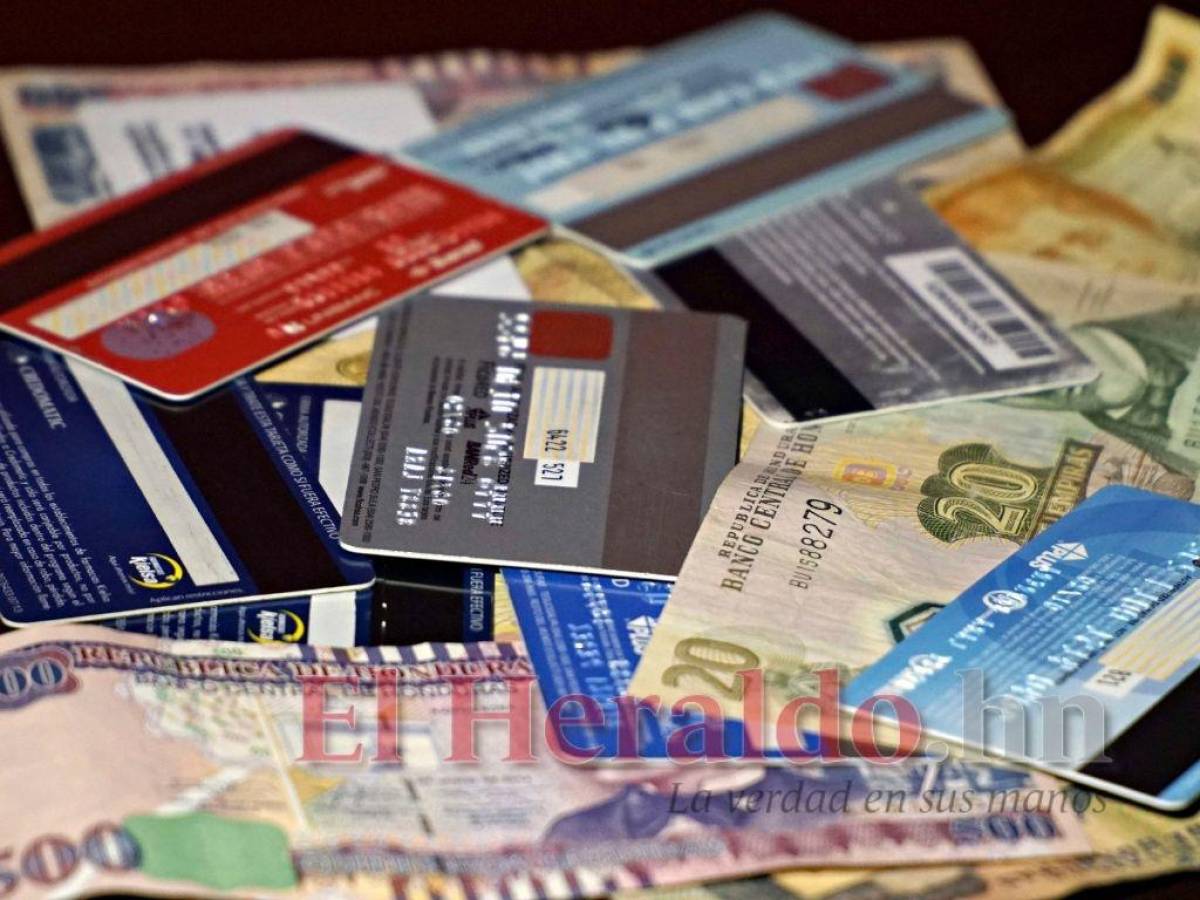 ¿Dónde consultar tasas de interés que aplican a tarjetas de crédito?
