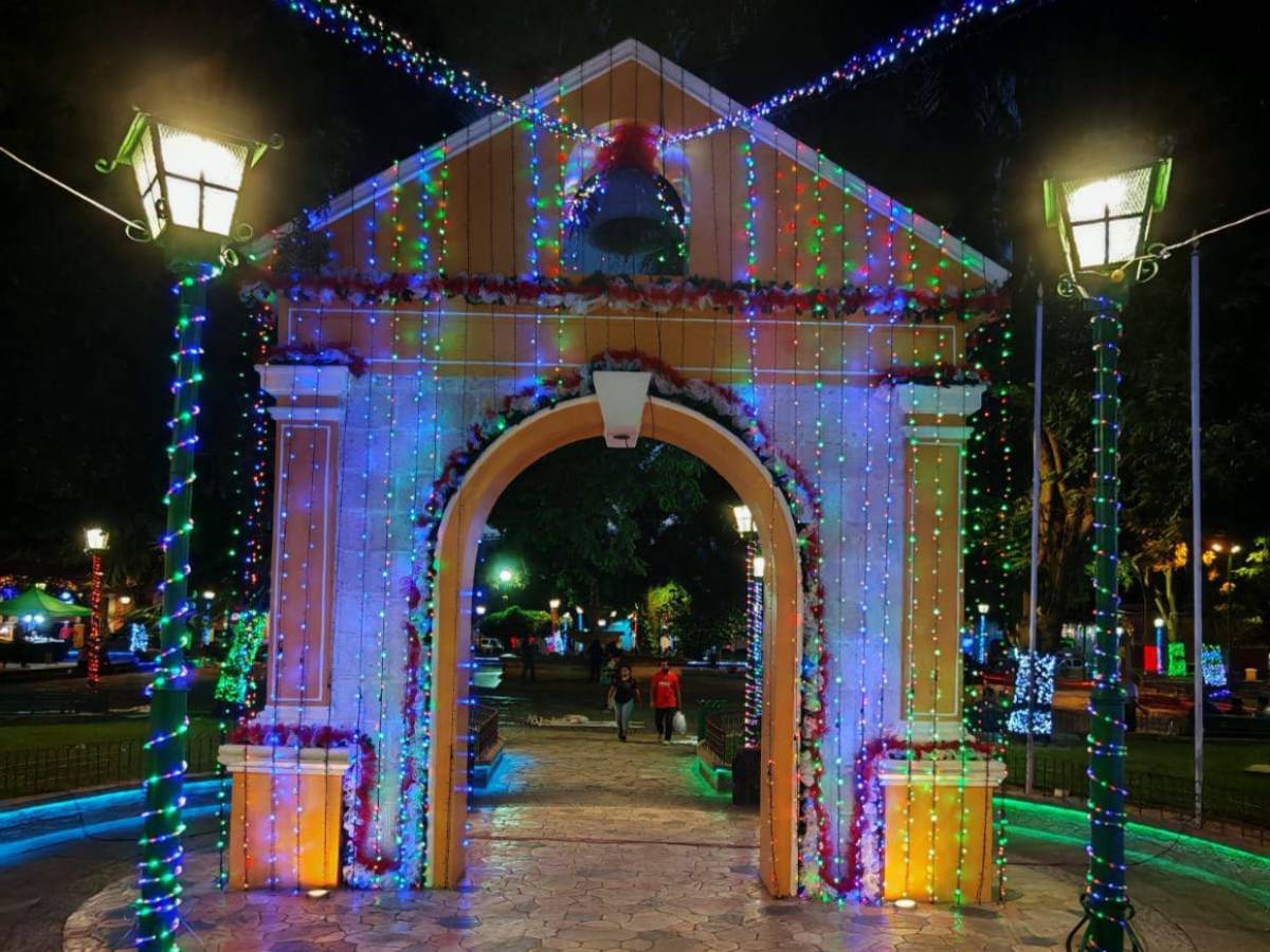 Luces, tradición y magia: Comayagua ya está en modo navideño