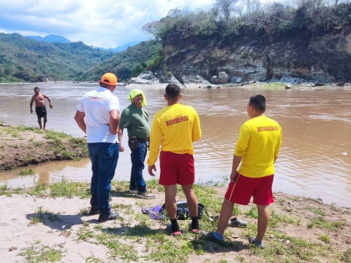 Daniel Caballero intentó cruzar el río Ulúa nadando y se ahogó en Chinda, Santa Bárbara