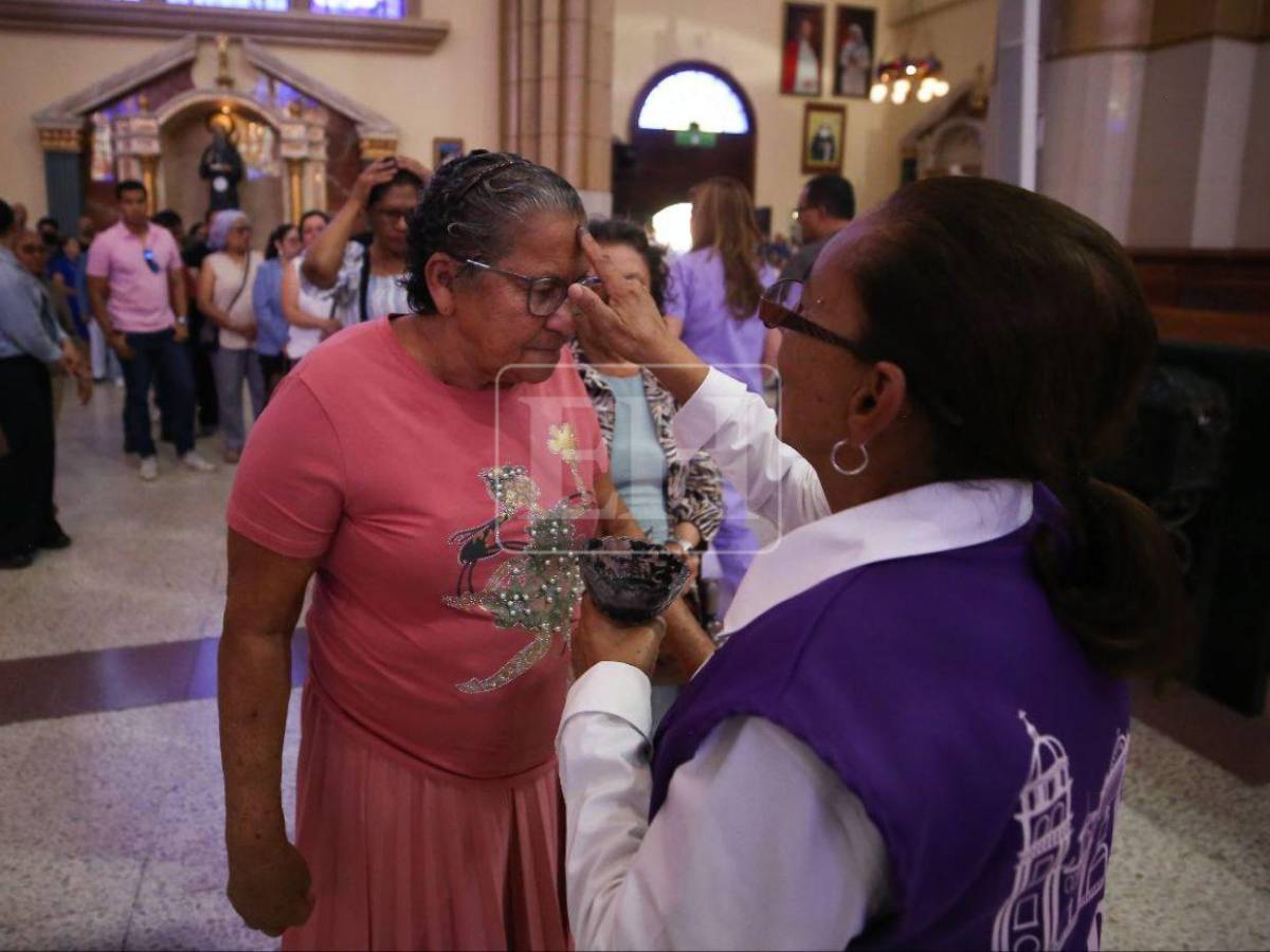 Capitalinos sellan su fe: Miércoles de Ceniza desborda las iglesias de Tegucigalpa