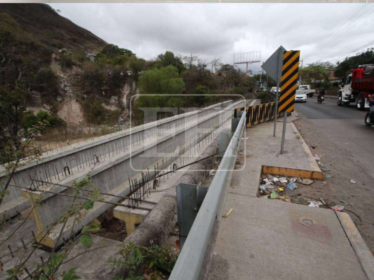 Avanza ampliación del puente Germania: instalan vías del libramiento en la zona sur