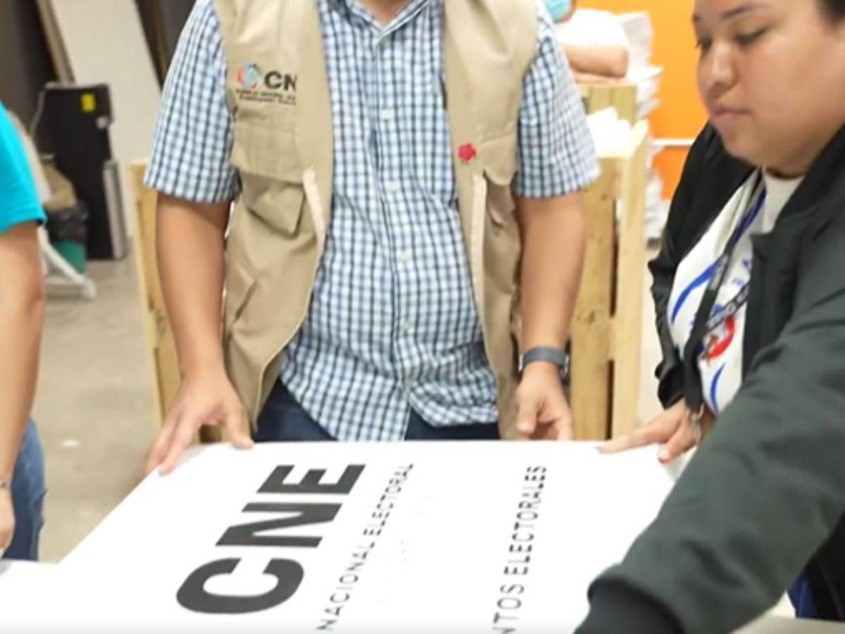 Así inicia el armado de las primeras maletas electorales para las elecciones generales