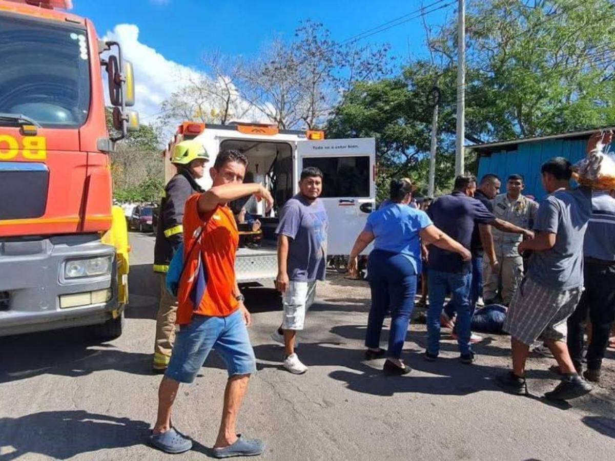 Murió uno de los conductores: imágenes del fatal accidente en Quimistán, Santa Bárbara