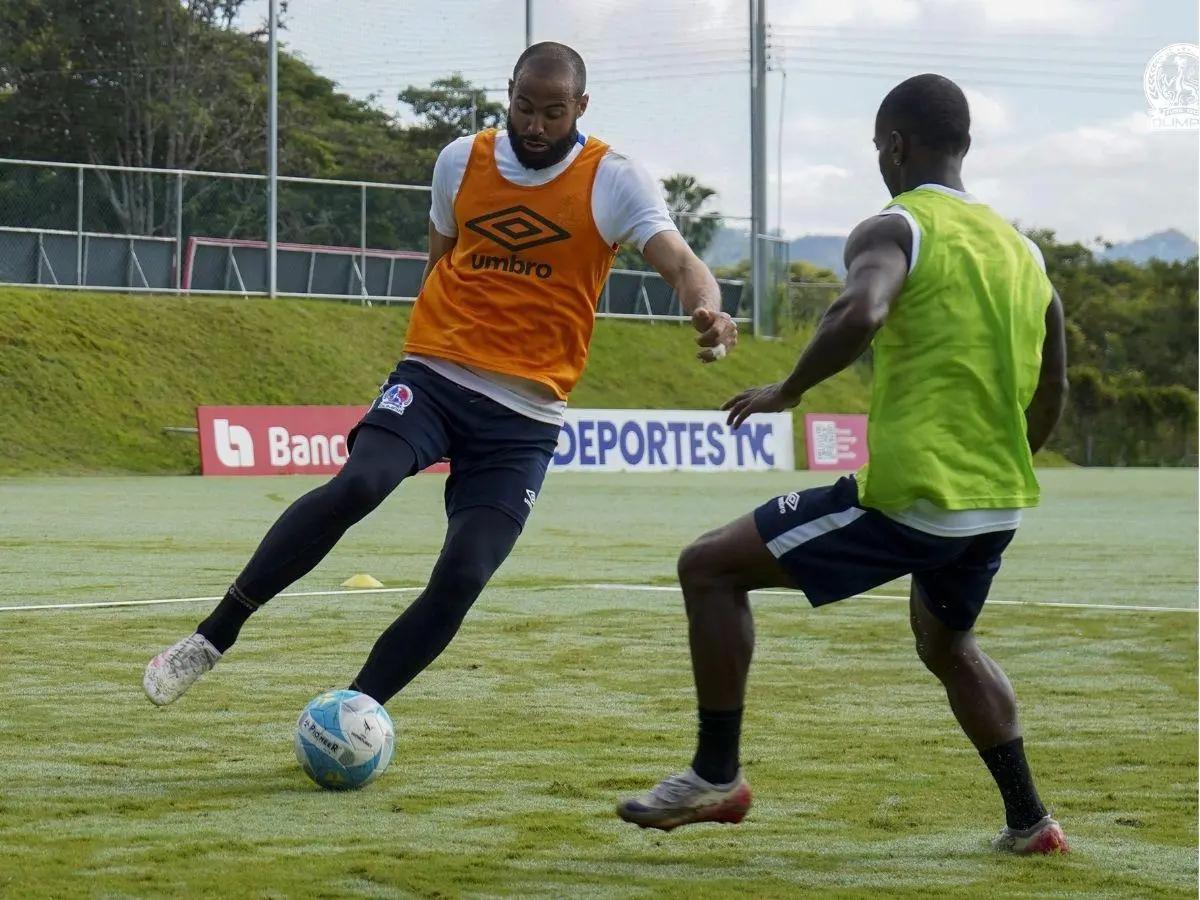 ¡Bajas y varios cambios! El modificado 11 del Olimpia para enfrentar a Real España