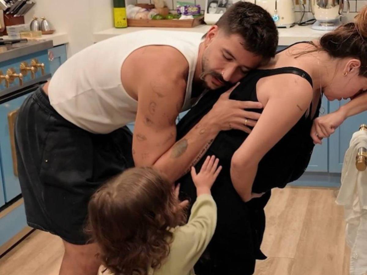 ¿Tendencia? Camilo revela que su esposa se comió la placenta de su bebé