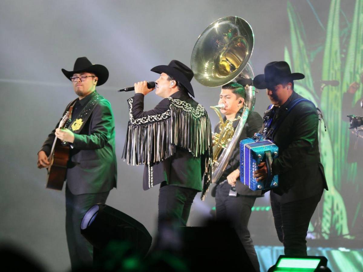 Las mejores imágenes que dejó el concierto de Julión Álvarez en Honduras