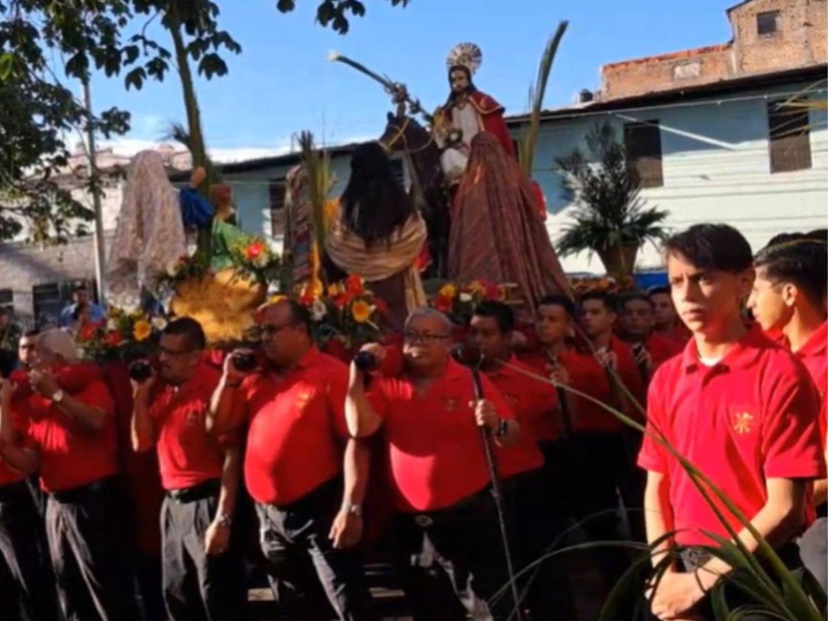 Así se vivió la tradicional procesión de Domingo de Ramos en el centro de Tegucigalpa Así se vivió la tradicional procesión de Domingo de Ramos en el centro de Tegucigalpa
