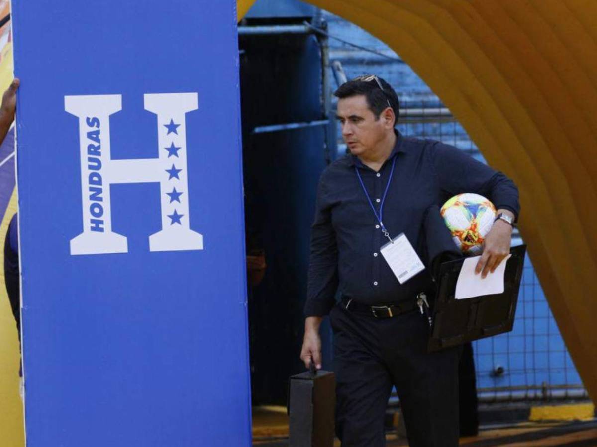 Exjugadores de Honduras que se unieron al Partido Liberal para elecciones primarias