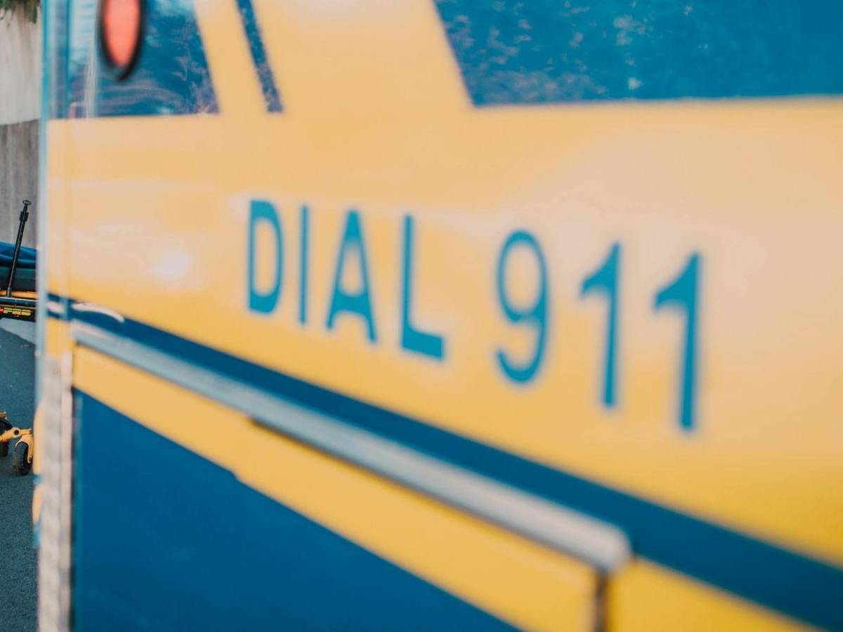 Joven apuñala a su novia, avisa a la polícía y luego se lanza de un octavo piso en Argentina