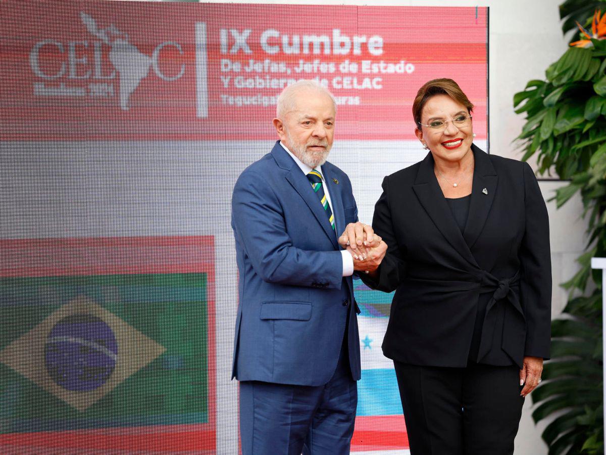 Besos y abrazos: Así dio la bienvenida Xiomara Castro a los presidentes en la Cumbre de la Celac