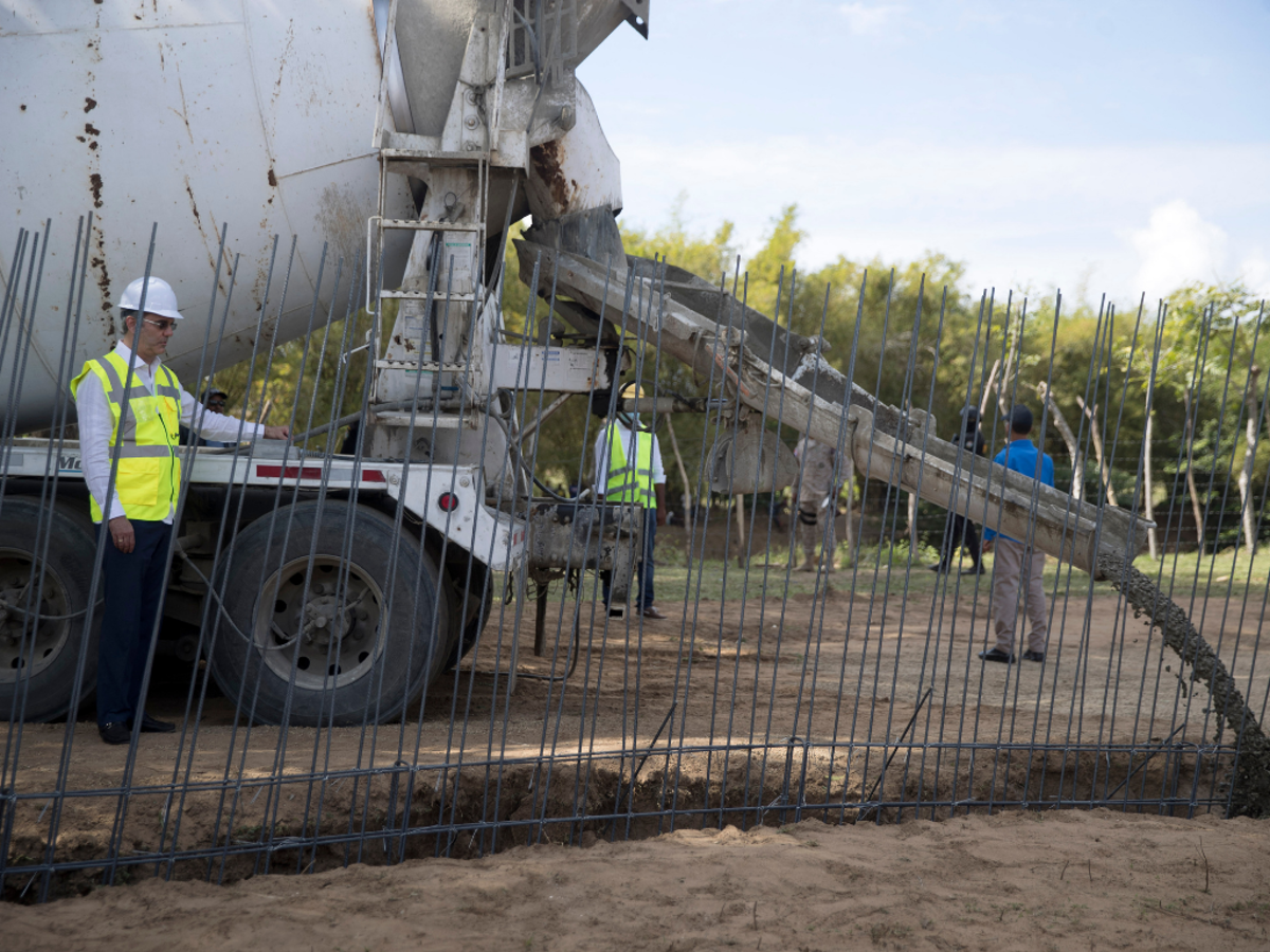 República Dominicana empieza a levantar un muro en la frontera con Haití