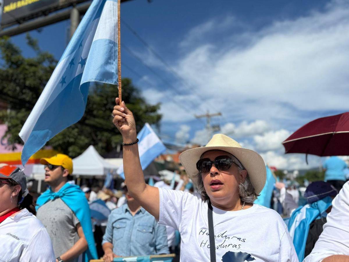 Personalidades hondureñas que estuvieron en la caminata de las iglesias