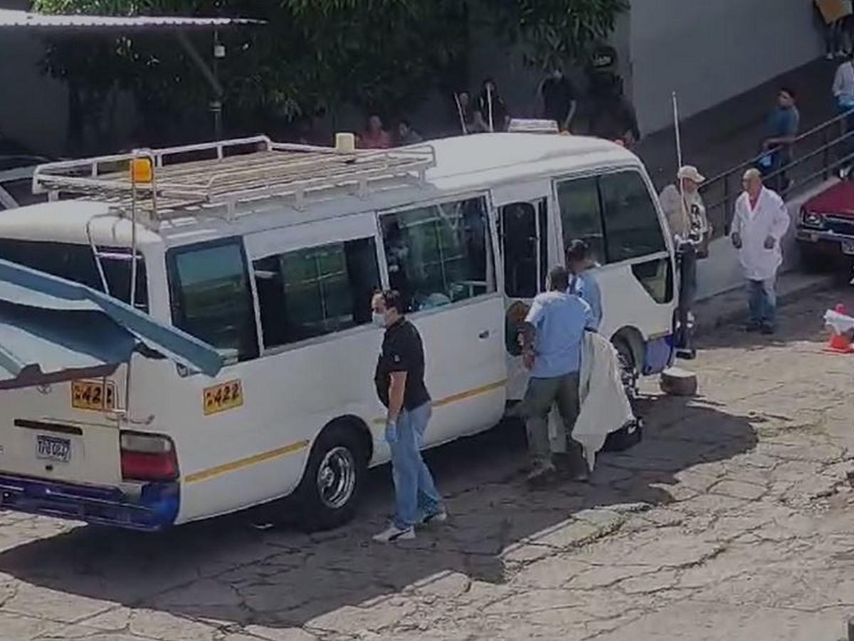 En parqueo del IHSS expiró pasajero tras asalto en bus de Las Torres En parqueo del IHSS expiró pasajero tras asalto en bus de Las Torres