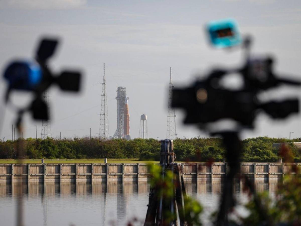 Artemis II incluye por primera vez a una mujer, un astronauta afroamericano y uno extranjero