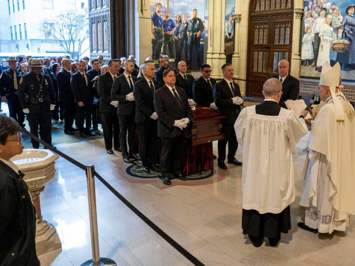 Con una misa pública dan último adiós a Willie Colón, la leyenda de la salsa