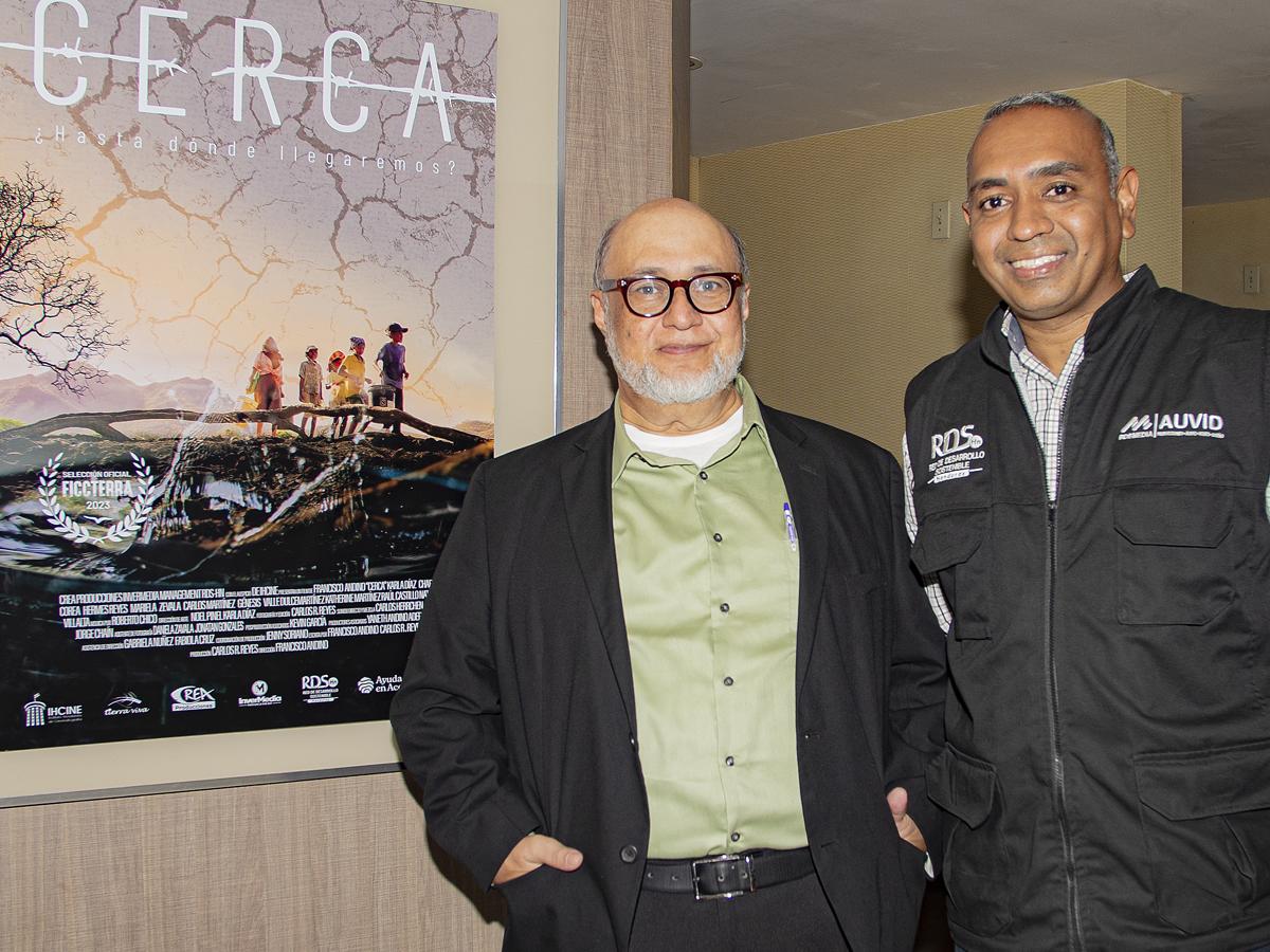 <i>Francisco Andino, director y Carlos Reyes productor del cortometraje. </i>