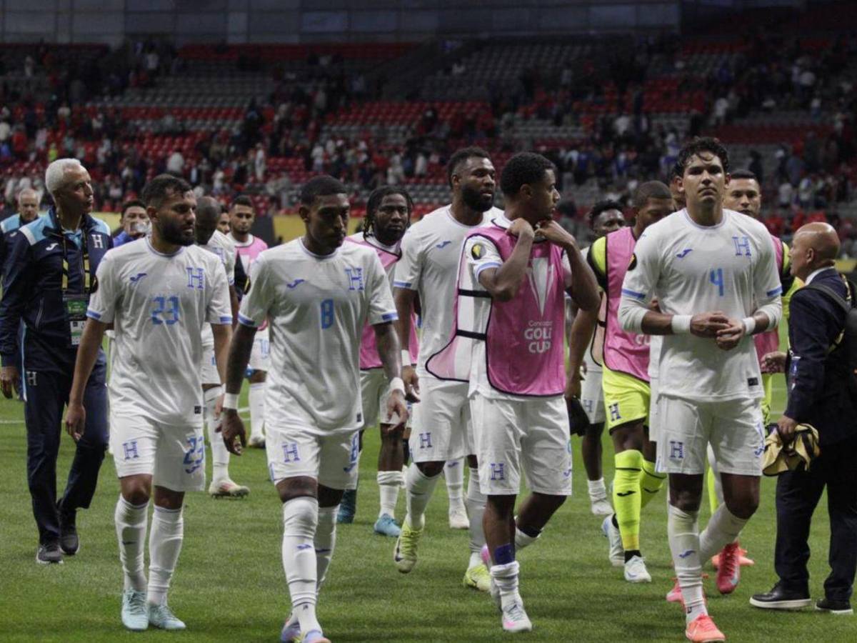 ¡Lo obligaron! Luis Palma y su decisión tras señalamientos por bajo nivel ante Canadá