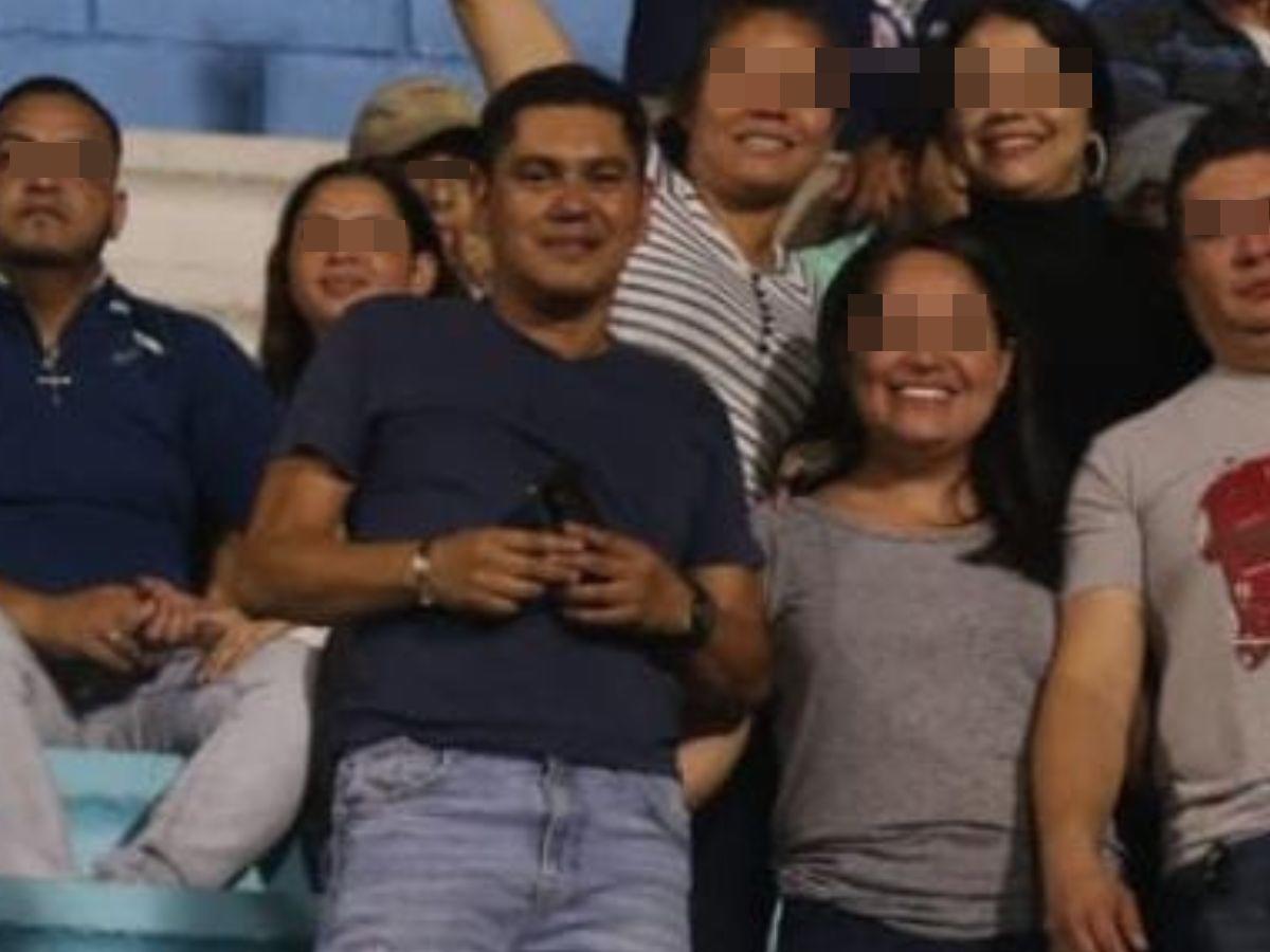 En estado delicado periodista Osman Zepeda, de Canal 8, tras recibir un disparo