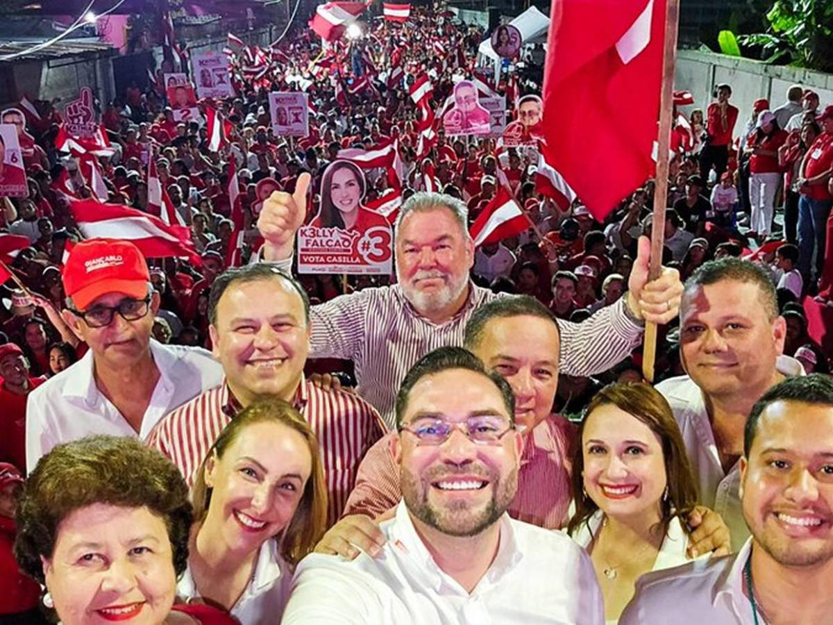 Jorge Cálix inicia su cierre de campaña recorriendo Puerto Cortés