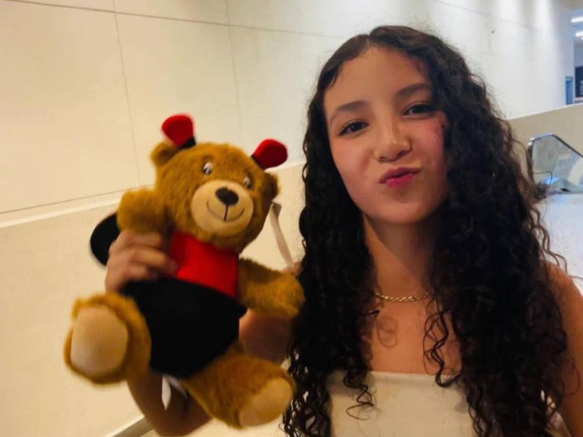 Paloma, niña de 14 años que murió tras cirugía estética sin permiso de su padre en México