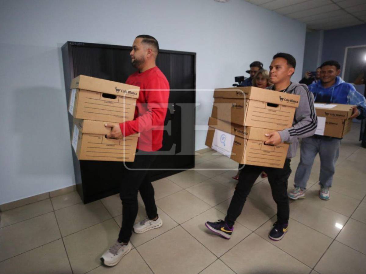 L120 millones: PGR sancionará funcionarios por no rendir cuentas de sus campañas