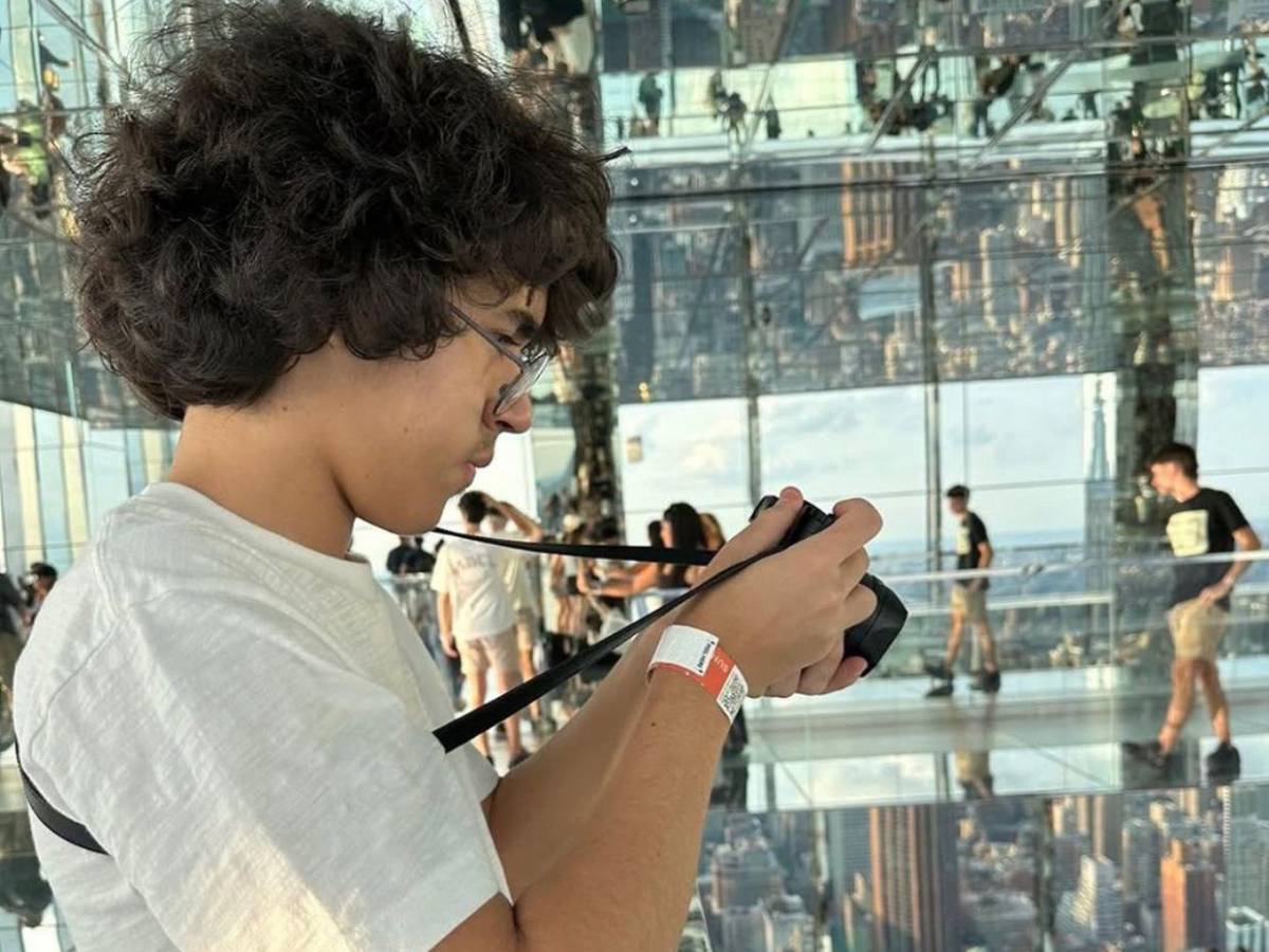 Los hijos de Memo del Bosque, el productor mexicano que luchó contra el cáncer