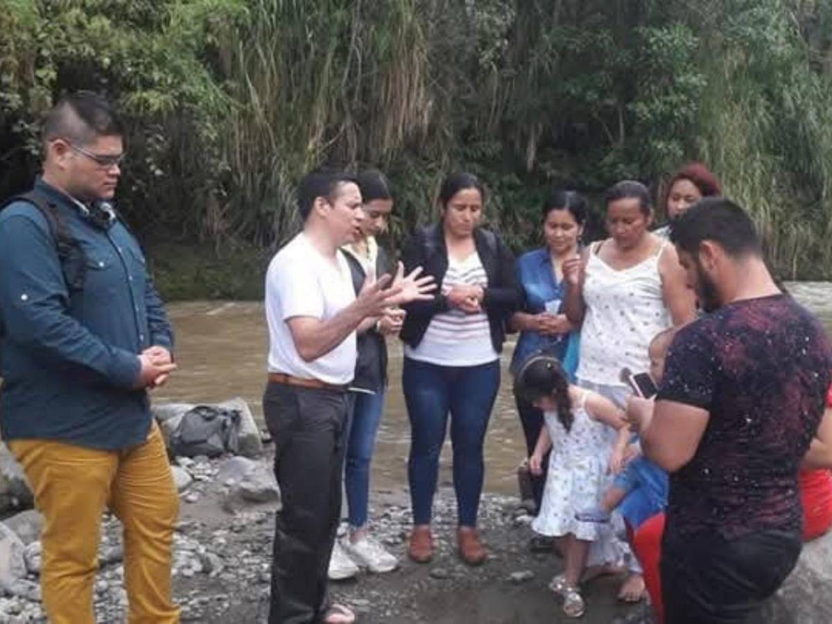 Fue poseído por el diablo: Pastor que abusó de su hijastra es defendido por sus seguidores