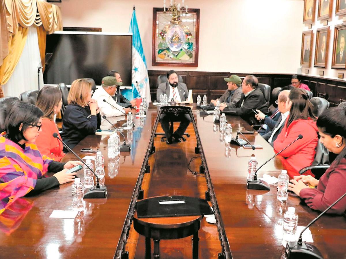 Nombramientos en el EMC solo pueden ser ratificados por el  pleno del Congreso