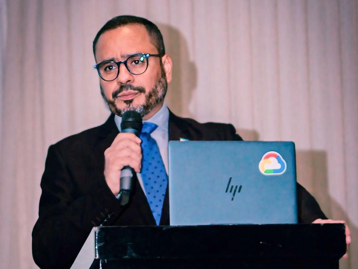 <i>José Antonio Morales, gerente general de Hondutel. </i>